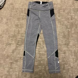 lululemon athletica Pants - Lululemon Grey and Black Crop Size 2 lululemon athletica Pants - Lululemon Grey and Black Crop Size 2